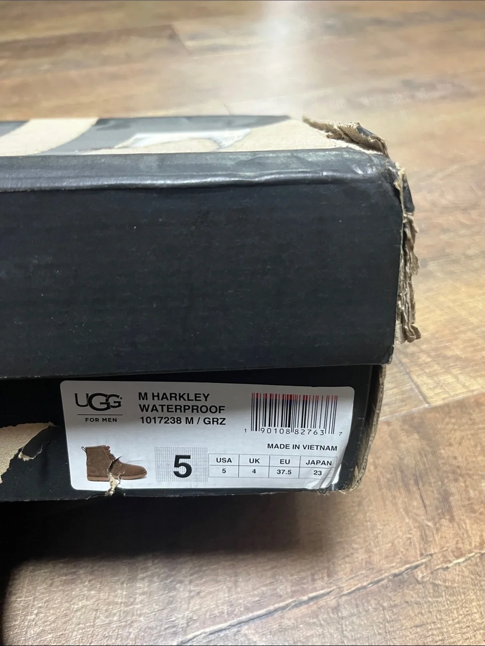 UGG Harkley Men’s Sherpa Waterproof Boots